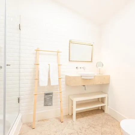 Sao Bento Stylish Cozy With Ac Balcony Lisboa